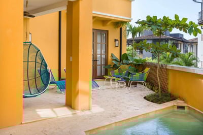 Luxury Villa Photo #2