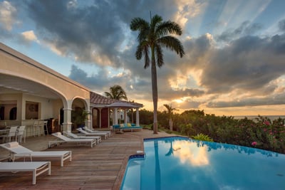 Luxury Villa Photo #7