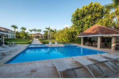 Luxury Villa Photo #4