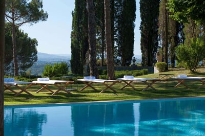 Luxury Villa Photo #3