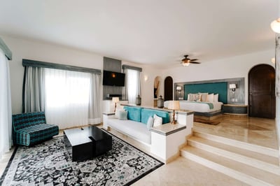 Luxury Villa Photo #34