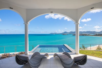 Luxury Villa Photo #4