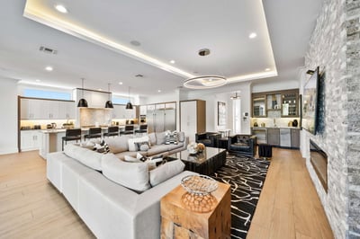 Luxury Villa Photo #17