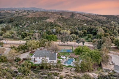 Luxury Villa Photo #2