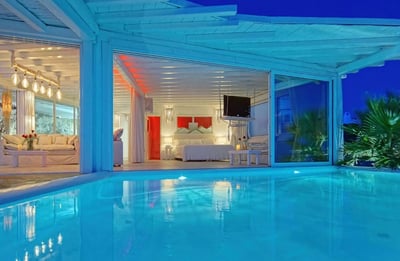 Luxury Villa Photo #6