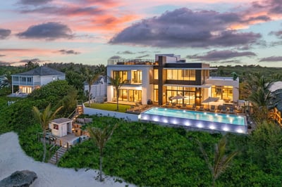 Luxury Villa Photo #4