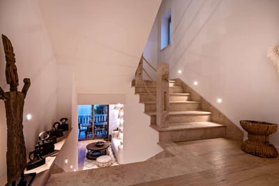 Luxury Villa Photo #26