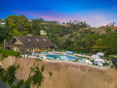 Luxury Villa Photo #5