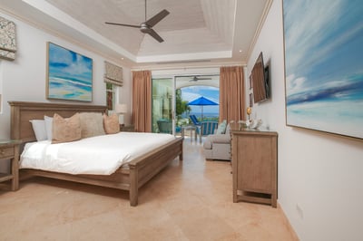 Luxury Villa Photo #18