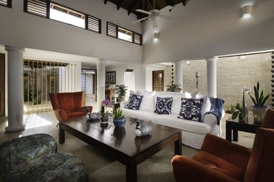 Luxury Villa Photo #12