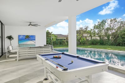 Luxury Villa Photo #16