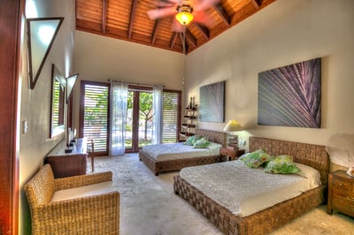 Luxury Villa Photo #26