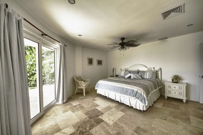 Luxury Villa Photo #13