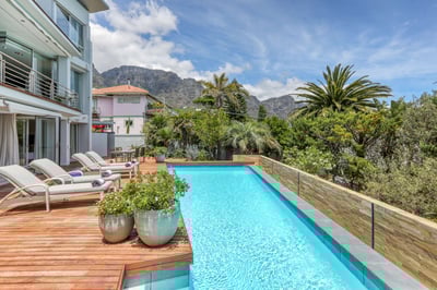 Luxury Villa Photo #3