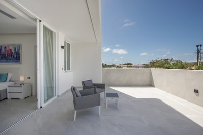 Luxury Villa Photo #49