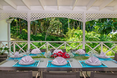 Luxury Villa Photo #9