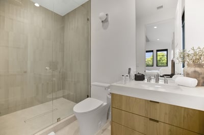 Luxury Villa Photo #30