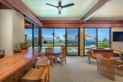 Luxury Villa Photo #15