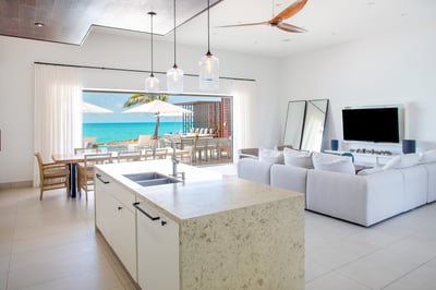 Luxury Villa Photo #12