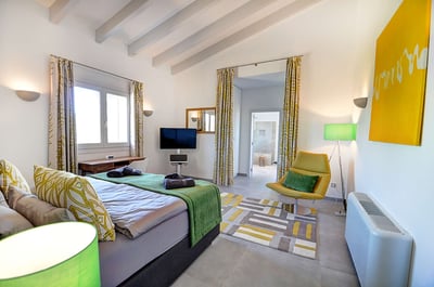 Luxury Villa Photo #32