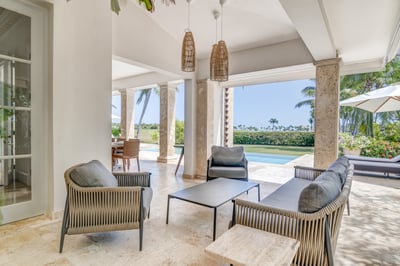 Luxury Villa Photo #8