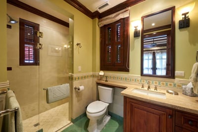 Luxury Villa Photo #27