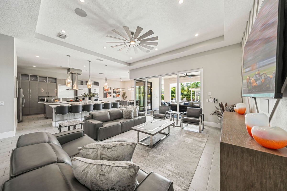 Reunion Tropical Retreat