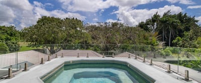 Luxury Villa Photo #7