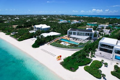 Luxury Villa Photo #6