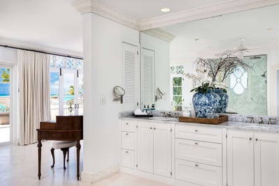 Luxury Villa Photo #30