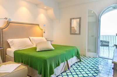 Luxury Villa Photo #24