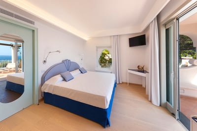 Luxury Villa Photo #20