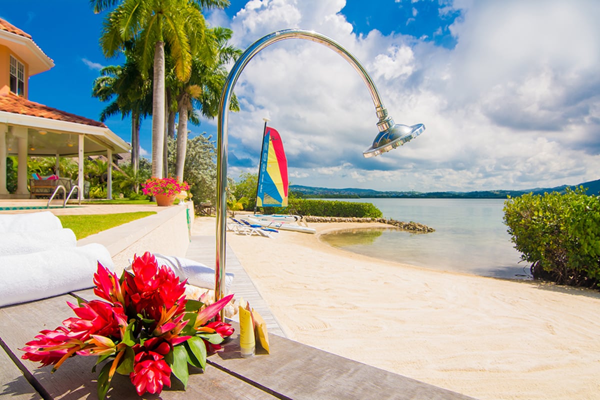 Calypso Shores Montego Bay, Jamaica Rental Escapes