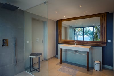 Luxury Villa Photo #23