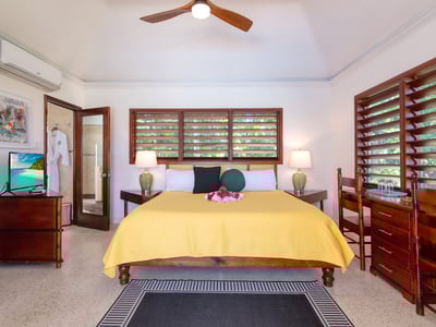 Luxury Villa Photo #13