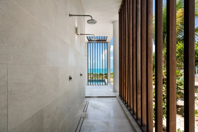 5 Bedroom Ocean Banks Estate