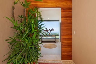 Luxury Villa Photo #12