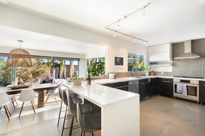 Luxury Villa Photo #10