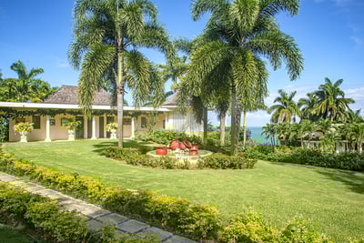 Luxury Villa Photo #13