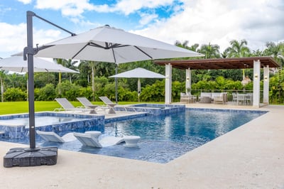 Luxury Villa Photo #4