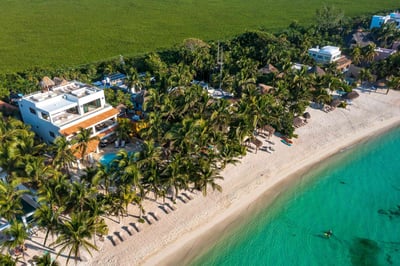 Luxury Villa Photo #3