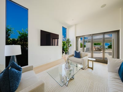 Luxury Villa Photo #38