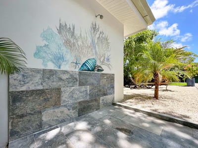 Luxury Villa Photo #22