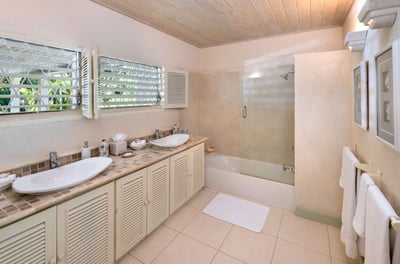 Luxury Villa Photo #10