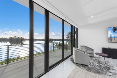 Luxury Villa Photo #39