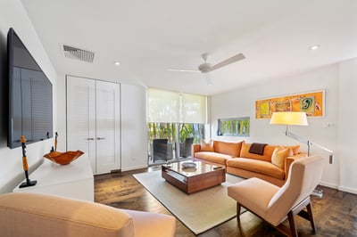 Luxury Villa Photo #14