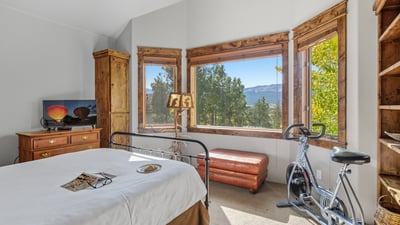 Extra Bedding, Upper Level - Queen bed, no closet and shared bath