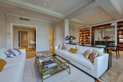 Luxury Villa Photo #2