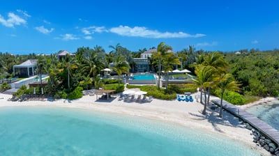 Luxury Villa Photo #2