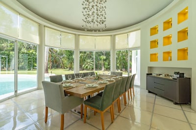 Luxury Villa Photo #15